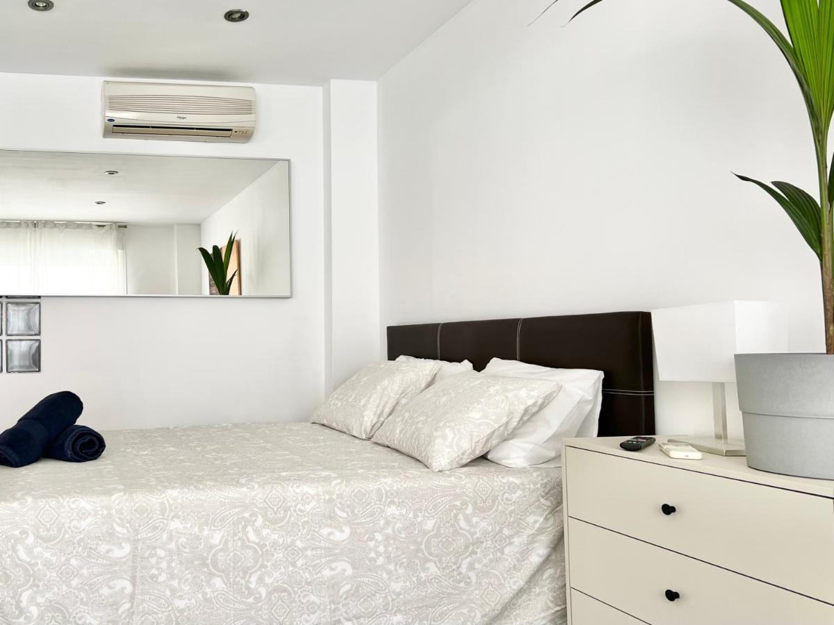 Apartamentos Varela 14 Málaga Kültér fotó